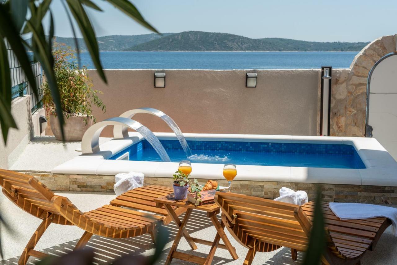 Villa Insula Ventum Trogir Exterior foto