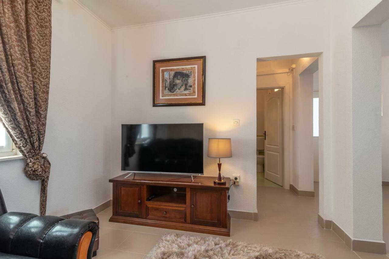 Villa Insula Ventum Trogir Exterior foto
